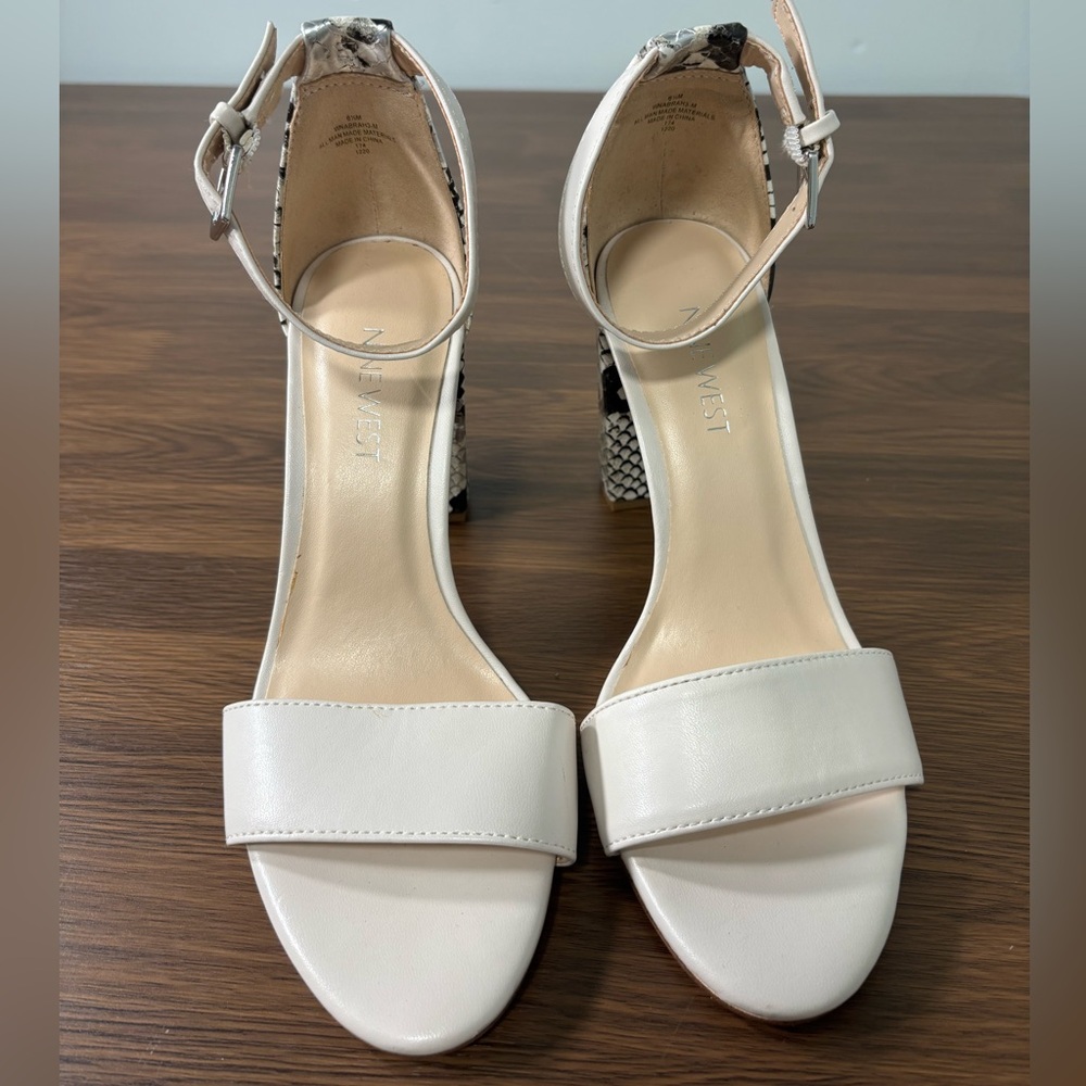 Nine West Abrah White Ankle Strap Sandals Snakeskin Block Heel 8.5M